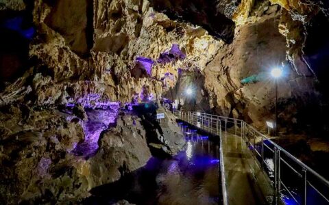 Hida Great Limestone Cave & Ohashi Collection Museum