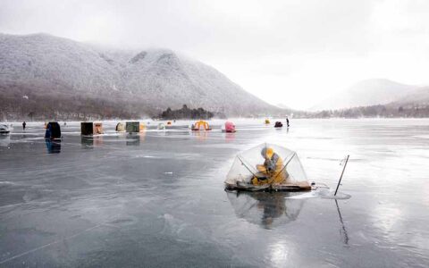 Akagi Onuma Wakasagi Ice Fishing